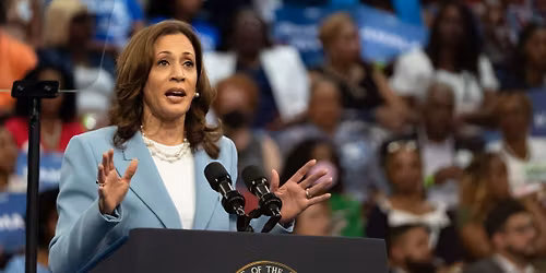 Kamala Harris at Arizona Financial Theatre