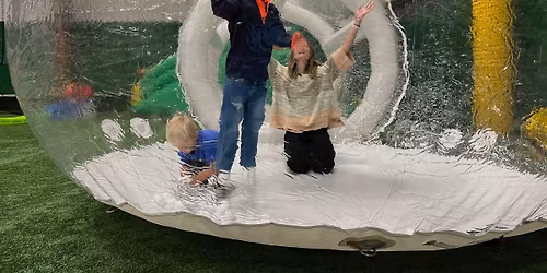 Noon Year's Eve in Play Land