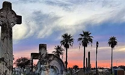 SUNSET HISTORIC CEMETERY  TOUR as seen on Texas Country Reporter