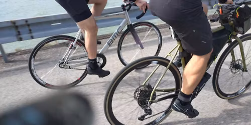 K\u00e9kes t\u00e1mad\u00e1s - Gy\u0151rb\u0151l