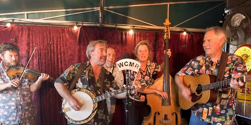 Wildcat Mountain Ramblers at Oakridge Mall Farmers Market, Sa Jose, CA! (BanjerDan on mandolin)