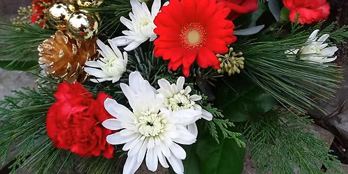 Everlasting Centerpiece