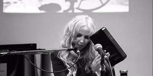 Lisa Lambe : Bess Cronin Queen of Muscra\u00ed