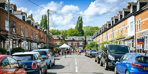 Neighbourhood Retrofit: A Role for Everyone