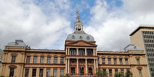 Pretoria History walking adventure. Melrose House , Ou Raadsaal.