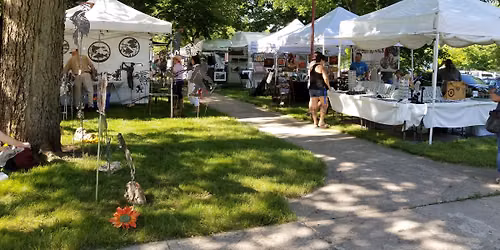 MacNider Outdoor Art Market