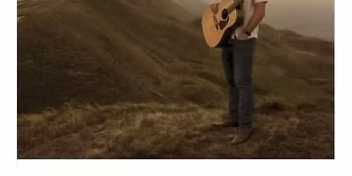 Live music with Joe Warren