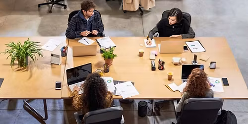 Workplace Management\/\u0423\u043f\u0440\u0430\u0432\u043b\u0435\u043d\u0438\u0435 \u0438 \u043f\u043b\u0430\u043d\u0438\u0440\u0430\u043d\u0435 \u043d\u0430 \u0440\u0430\u0431\u043e\u0442\u043d\u0438\u0442\u0435 \u043f\u0440\u043e\u0441\u0442\u0440\u0430\u043d\u0441\u0442\u0432\u0430