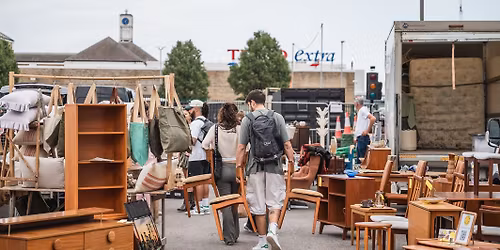DRUMSHEDS SPRING FLEA