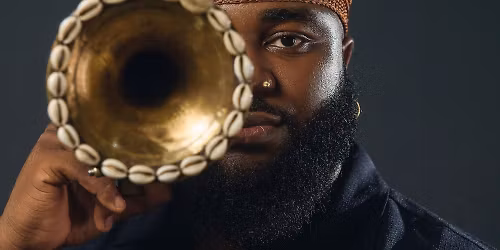 Etuk Ubong \u2609 turkis