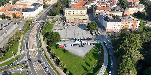 Ve\u0159ejn\u00e1 debata: zkvalitn\u011bn\u00ed ve\u0159ejn\u00e9ho prostoru Tr\u017enice