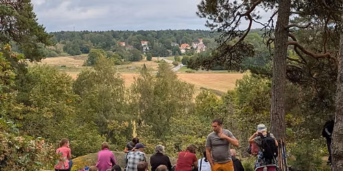 Vandring i N\u00e5stens skogar