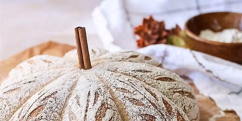 Sourdough Pumpkin - Baking your Fall Pumpkin Centerpiece