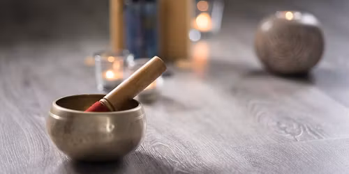 ANTARANGA JOGA Z KONCENTRACJ\u0104 WZROKOW\u0104 Z MAGDALEN\u0104 GROCHOLSK\u0104 I LES\u0141AWEM KULMATYCKIM.