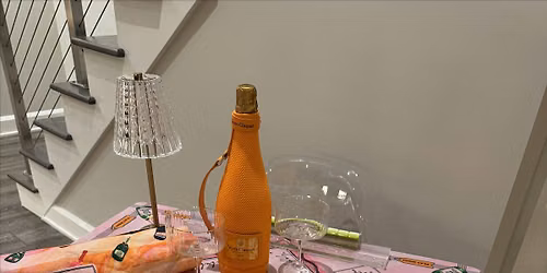 Champagne, Charcuterie & Crak\u2019s