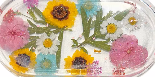 Resin Tray with Flowers Art Class | Grace Noel Art