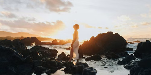 Reiki by the Ocean: A Healing & Breathwork Sunset Retreat