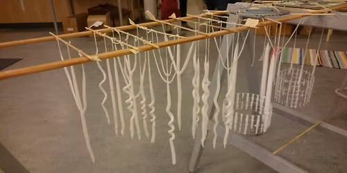 Kyl\u00e4m\u00e4en perinteiset kynttil\u00e4pajat