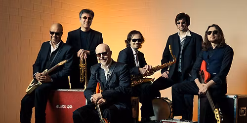 BLUES COMPANY feat. The Fab. BC Horns & The Soul Sistaz \u201eRock Around The Christmas Tree\u201c Akustisch