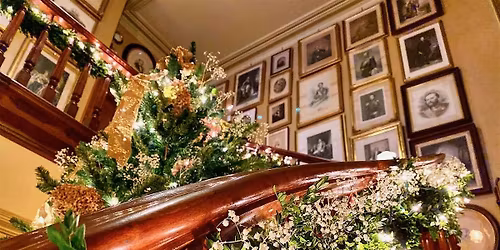 Candlelight Christmas Tours