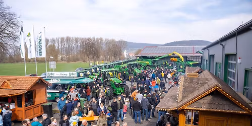 Neu- und Gebrauchtmaschinenausstellung in Wega