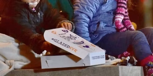 Downtown Christmas Tree Lighting! Hot chocolate & donuts!!!