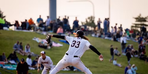 Parking Gateway Grizzlies at Schaumburg Boomers