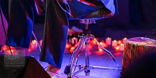 Claire's petit Cabaret presents iOTA