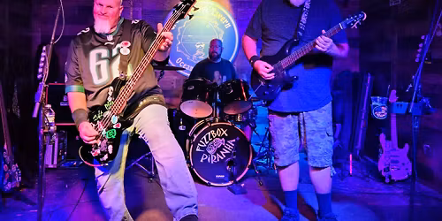 Fuzzbox Piranha @Crawl Street Tavern