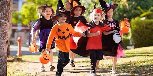 Trick or Treat Pumpkin Market! FREE FOR ALL! Mini pumpkin decorating table!