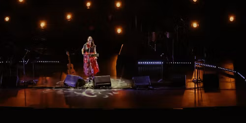 Marta G\u00f3mez in Santiago