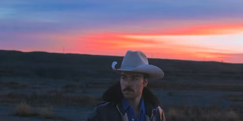 SkyFire Live Music with Grant Knoxlyn