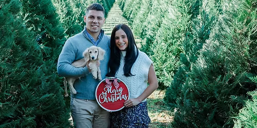 Christmas Mini Session at Penland Tree Farm with Suzette Marie Photography