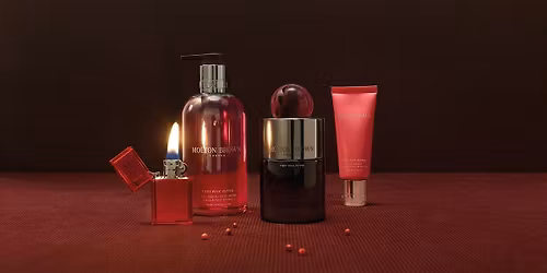 Molton Brown Belfast City - Christmas 2025\/Black & Pink Pepper Masterclass