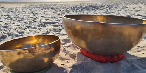 Sophro-d\u00e9tente et bain sonore au cr\u00e9puscule (au rythme du soleil couchant)