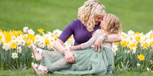 Mothers Day Mini Sessions with Amanda Bubb Photography