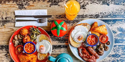 Bacco Lounge Rugby- Pop up Pottery Painting