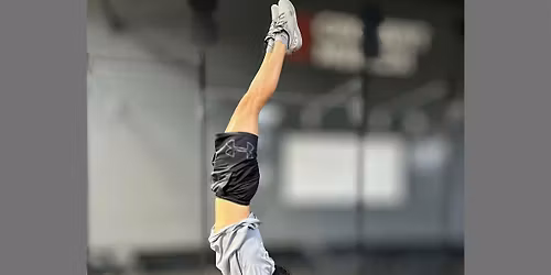 THE SUMMIT \u2013 HANDSTAND - WEST