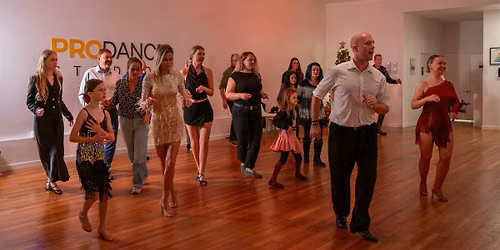 Beginner Ballroom Dance Group Class \u2014 PRO DANCE Los Angeles