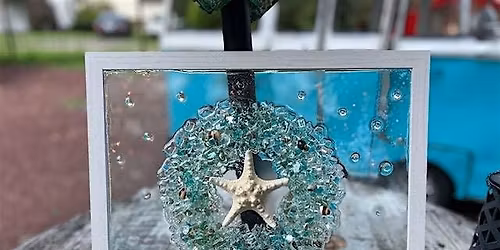 Black Friday Coastal Christmas Resin Class