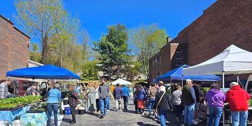 Ashtabula Farmer's Market Sunday in the Historic Ashtabula Harbor