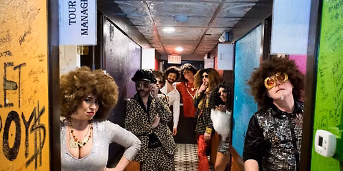 THE DISCO CIRCUS at the Northbrook Days festival...FREE, ALL-AGES, OUTDOOR SHOW!
