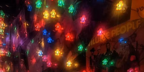 Sparkle Maze at Amazing Chicago's Funhouse Maze