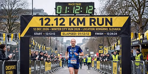 Fuss 12.12 km-t December 12-en, 12 ora 12 perces indulassal 1 ora 12 perc 12 masodperc alatt
