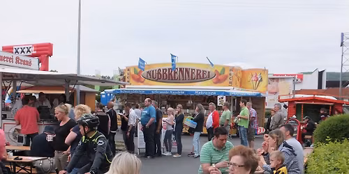 Sommerfest zum Verkaufsoffen Sonntag bei (XXXLutz Neubert Hirschaid) 16.08.2026