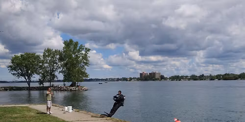 A Drift with Pisces Down the Niagara River!