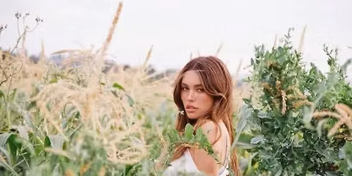 Madison Beer: Locket Tour