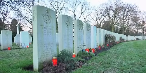 Lichtjes op Oorlogsgraven op Kerstavond