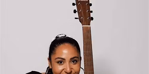 Acoustic in the Caves: Kierra Rae at Fence Stile