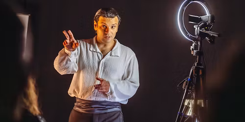 Urodziny Teatru Starego \/ \u201eMarzyciel\u201d monodram Daniela Salmana